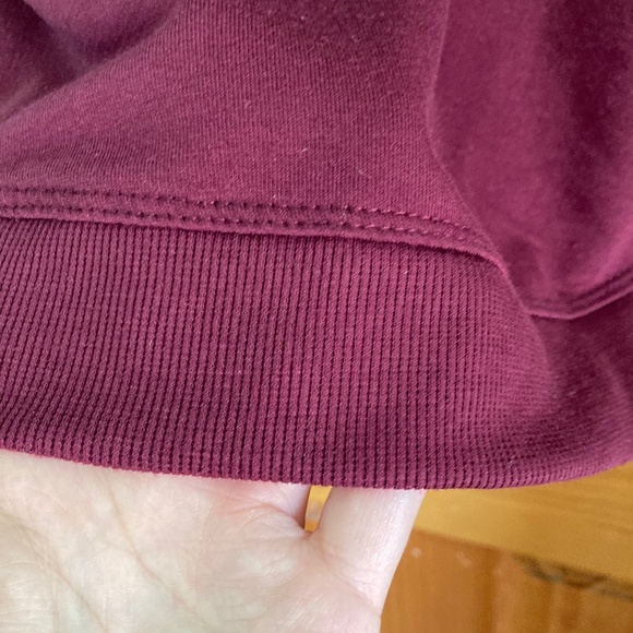 Women’s size small Danskin burgundy/maroon gently used short sleeved top - Picture 3 of 9